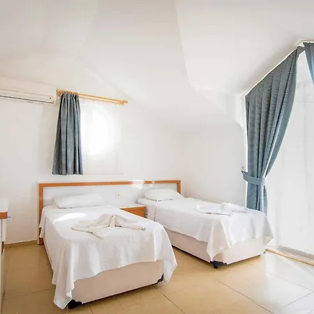 Sleeps 8 Air Con Wifi Овачик
